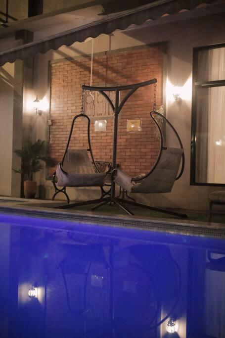 Mimi Castle Full Ac 1200M2 Private Villa Dan Pool Parongpong Lembang Cihanjuang Exterior foto