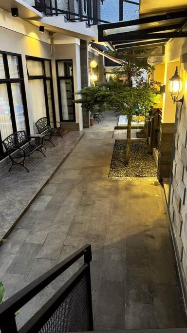 Mimi Castle Full Ac 1200M2 Private Villa Dan Pool Parongpong Lembang Cihanjuang Exterior foto