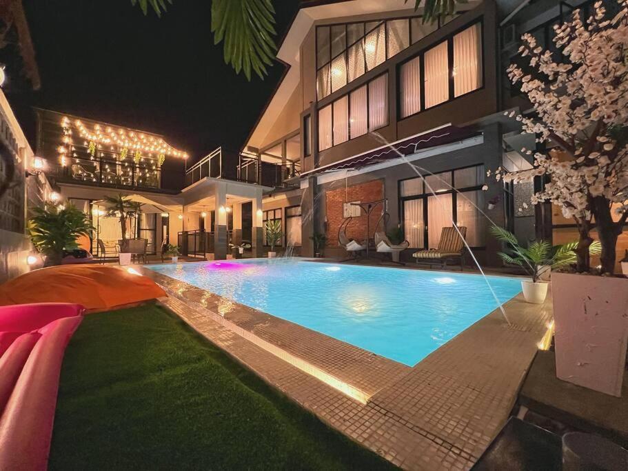 Mimi Castle Full Ac 1200M2 Private Villa Dan Pool Parongpong Lembang Cihanjuang Exterior foto